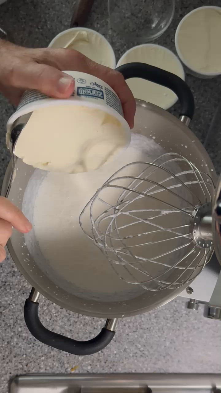 Foto del passaggio 8 della ricetta Tiramisù al Limone