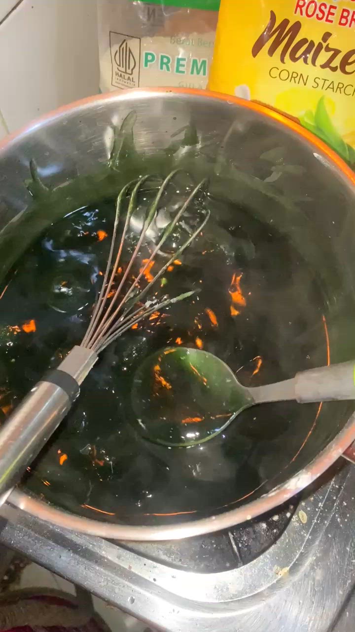 Foto langkah ke 4 dari resep Es Cincau Kecebong.