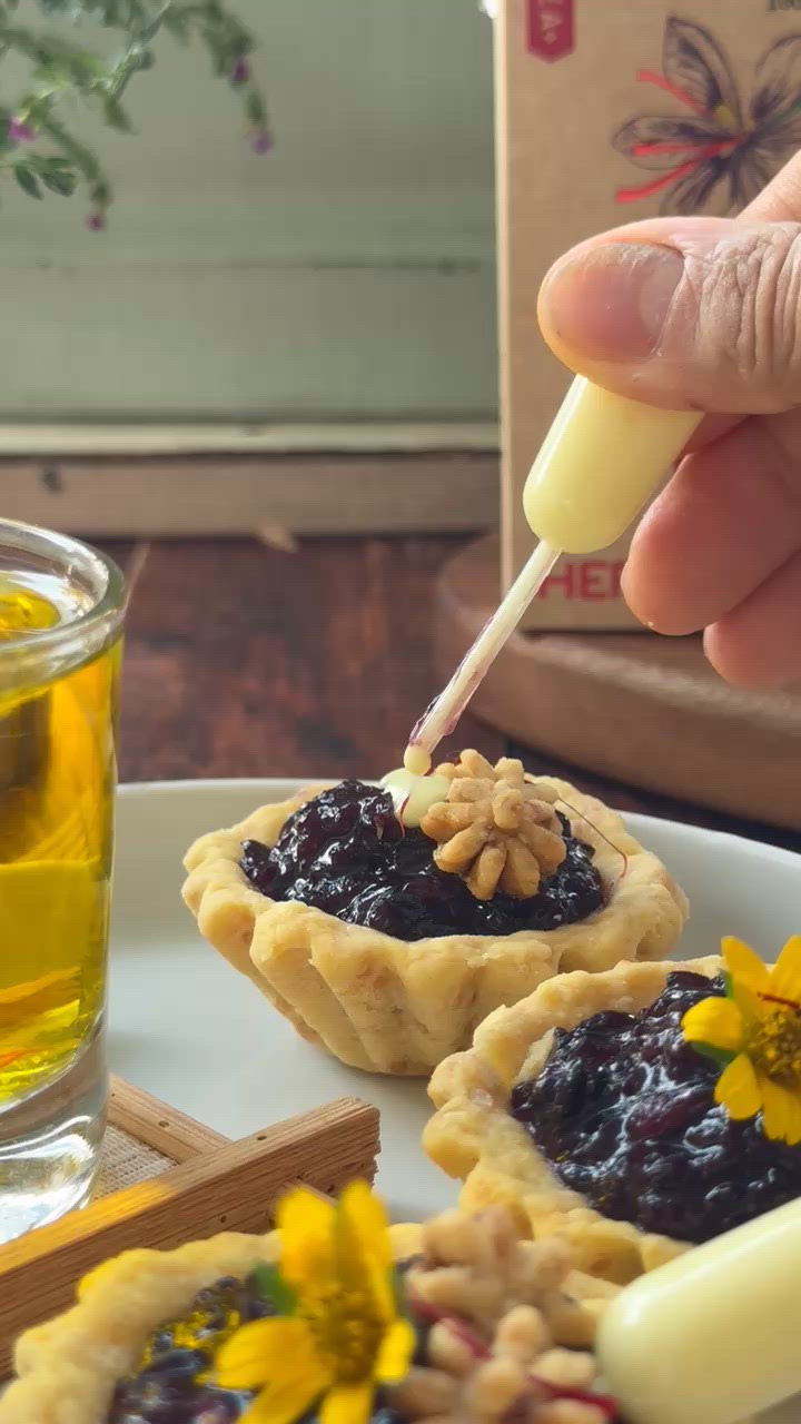 Foto langkah ke 11 dari resep Pie Ketan Hitam Saus Saffron.