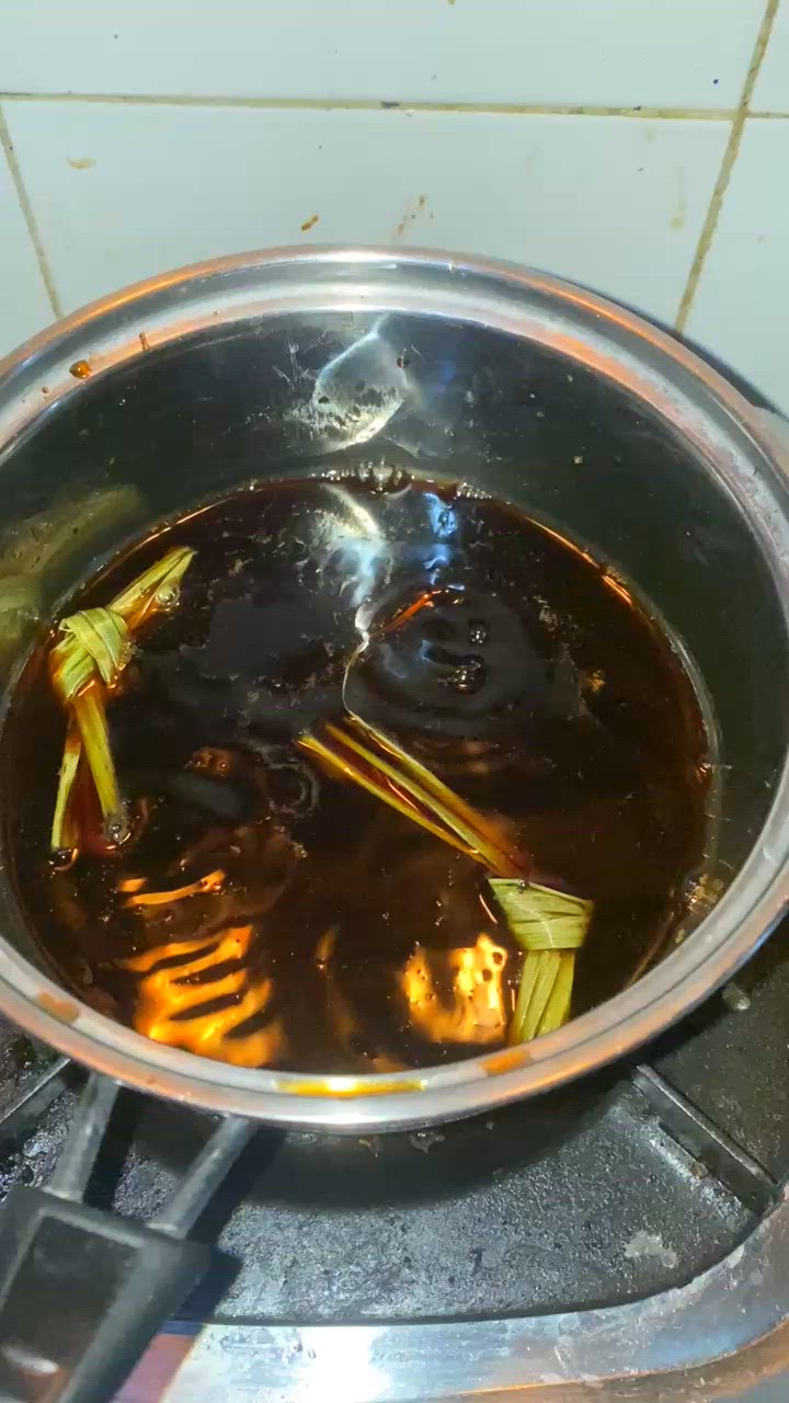 Foto langkah ke 3 dari resep Sirup Gula Merah Kental.