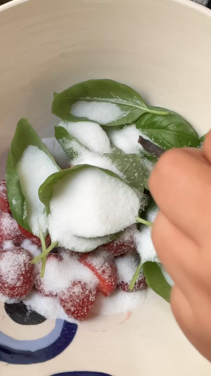 Une image de l'étape 3 de 🍋Jus 🥤fraises 🍓🌿basilic 🍃.