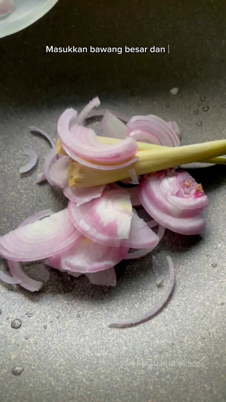 Gambar langkah 1 resipi Masak Asam Tempoyak Ikan Patin.