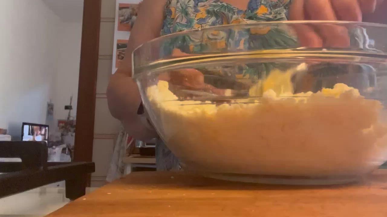 Foto del passaggio 5 della ricetta Crumble di Ciliegie