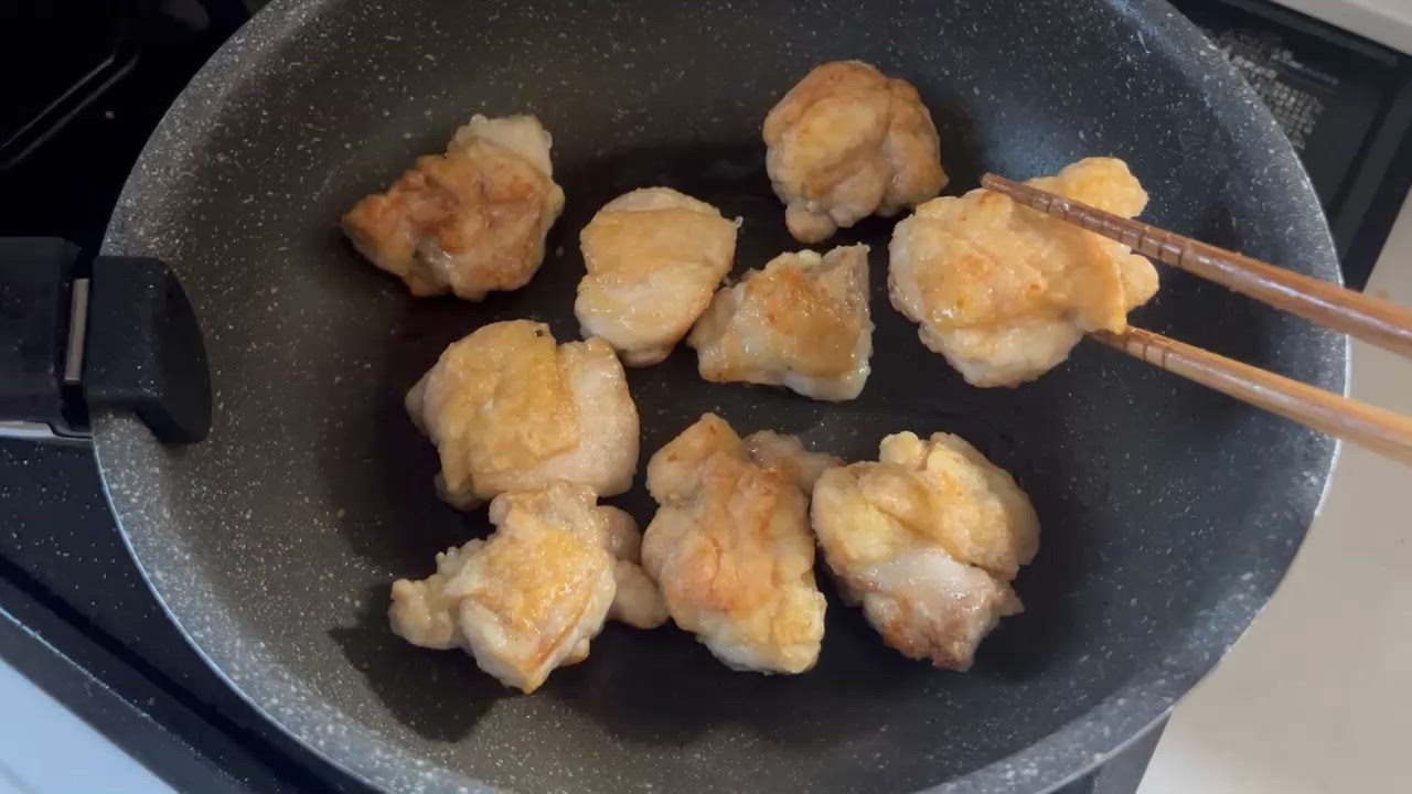 揚げずに簡単！至高の旨辛ヤンニョムチキン作り方6写真