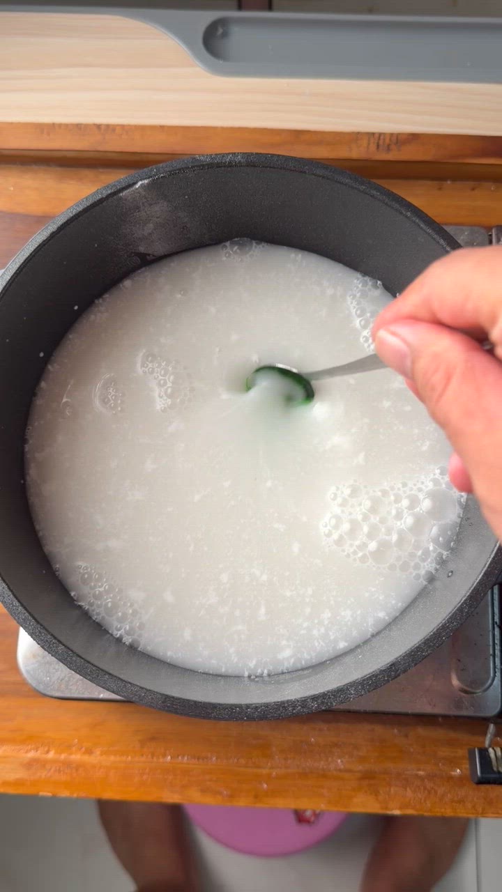 Foto langkah ke 2 dari resep Puding Lumut Mentega.