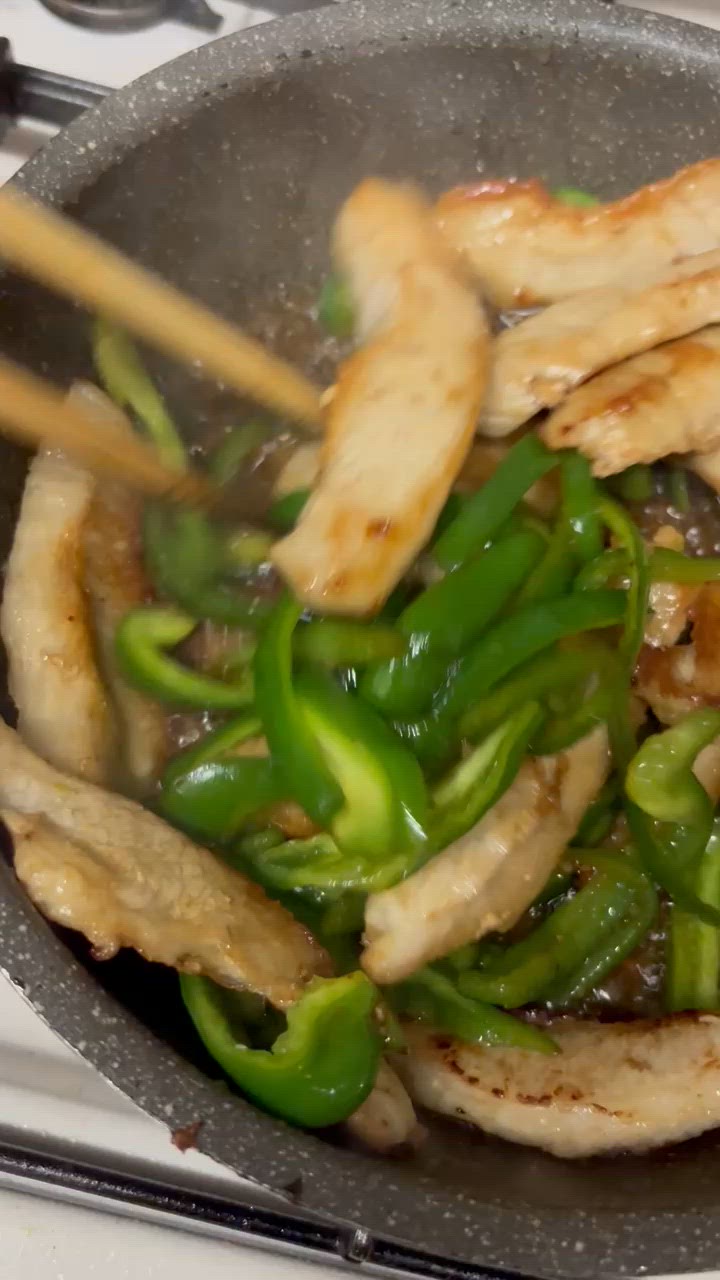 ご飯が進む♡豚トロのねぎ塩にんにく炒め作り方5写真