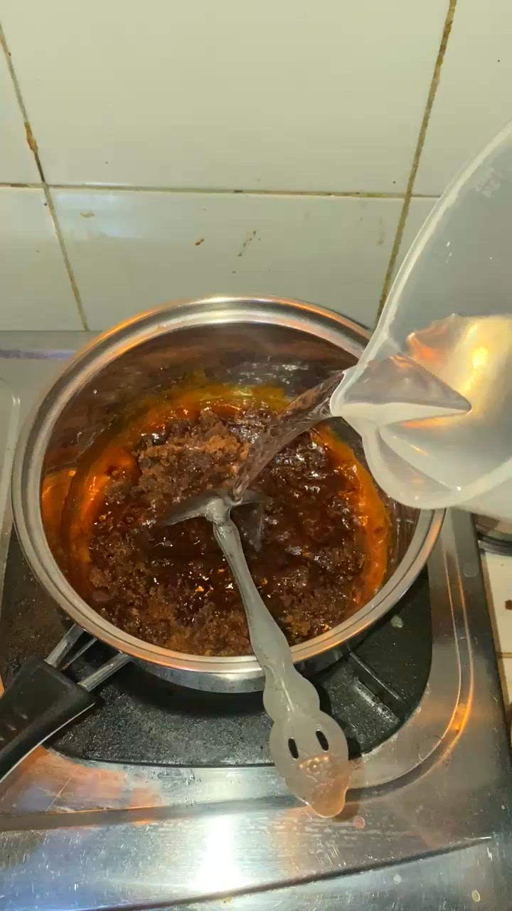 Foto langkah ke 2 dari resep Sirup Gula Merah Kental.
