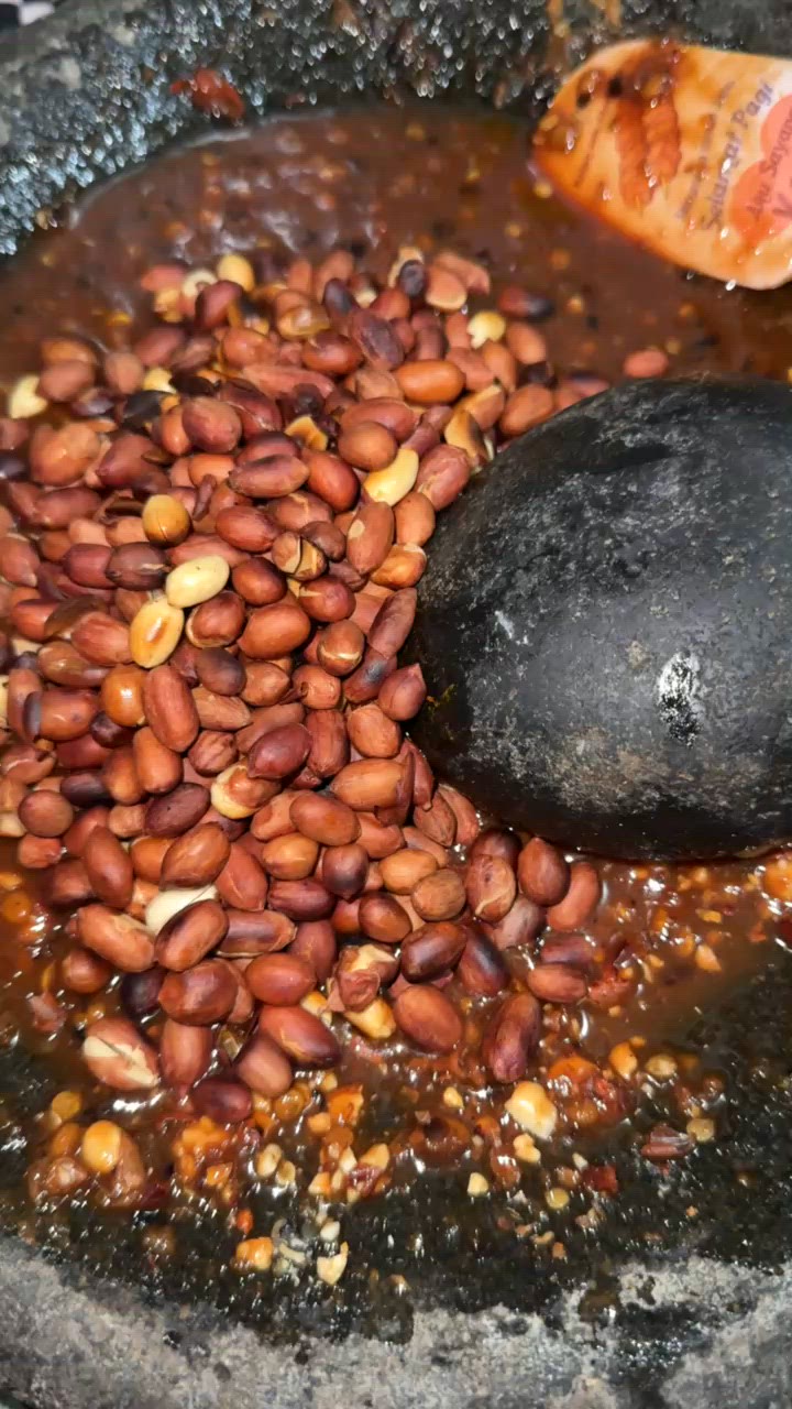 Foto langkah ke 9 dari resep Bumbu Rujak Buni (Modifikasi).
