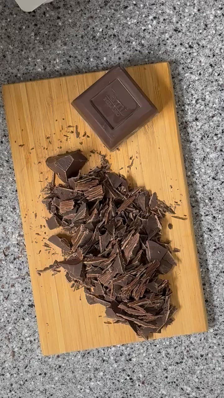 Foto del passaggio 1 della ricetta Cheesecake Yogurt e Cioccolato