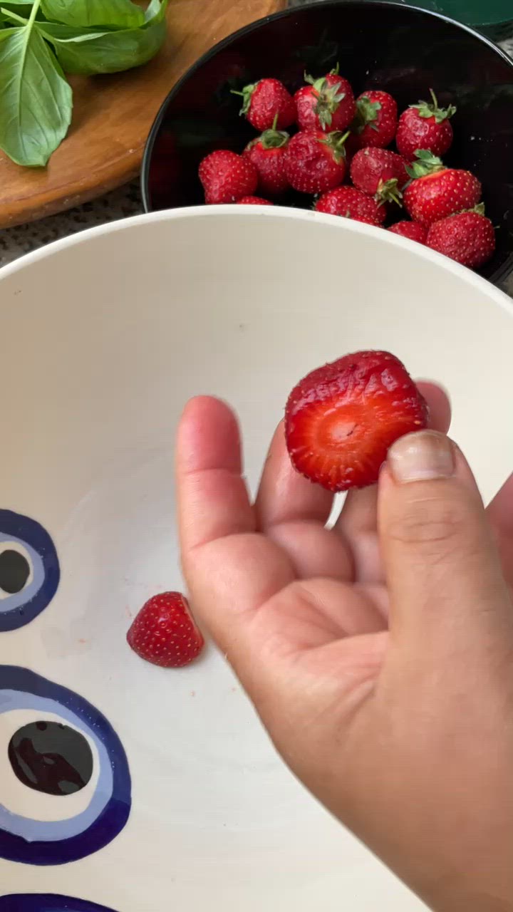 Une image de l'étape 3 de 🍋Jus 🥤fraises 🍓🌿basilic 🍃.