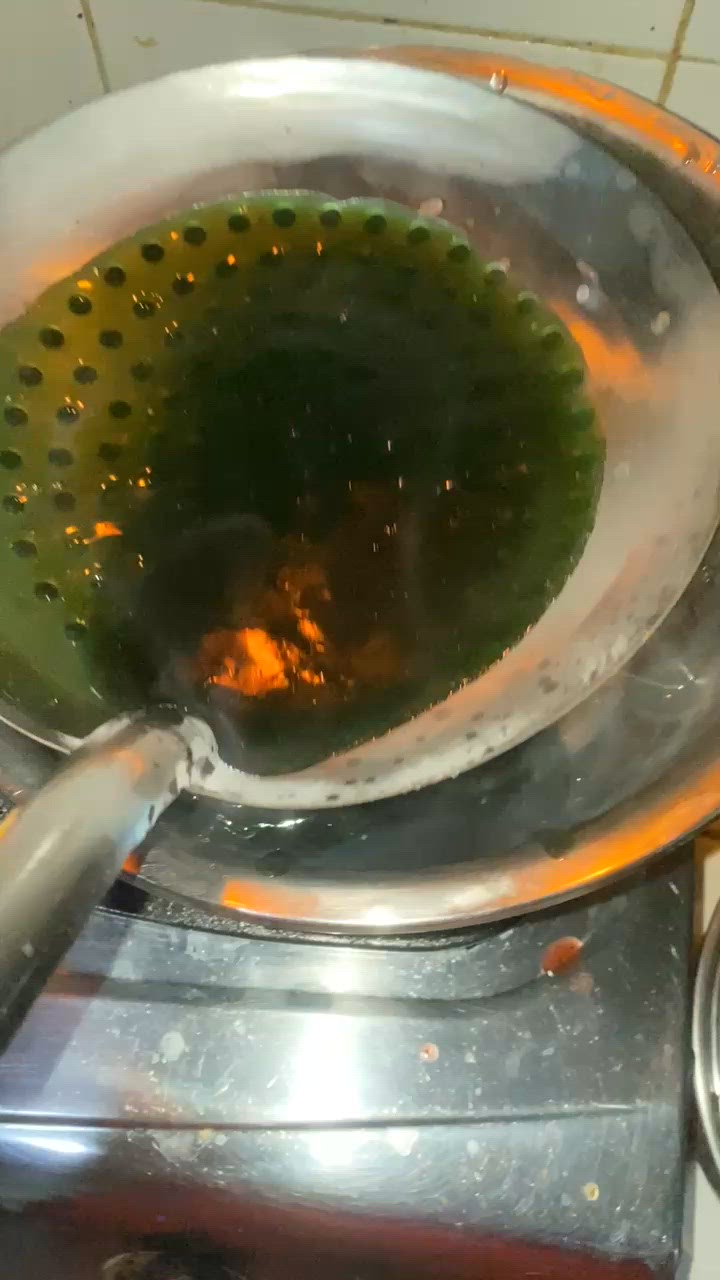 Foto langkah ke 4 dari resep Es Cincau Kecebong.