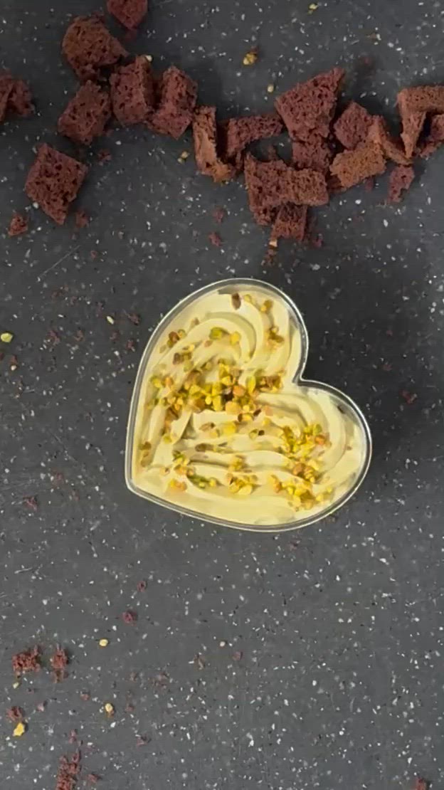 Foto del passaggio 9 della ricetta Tiramisù al Pistacchio