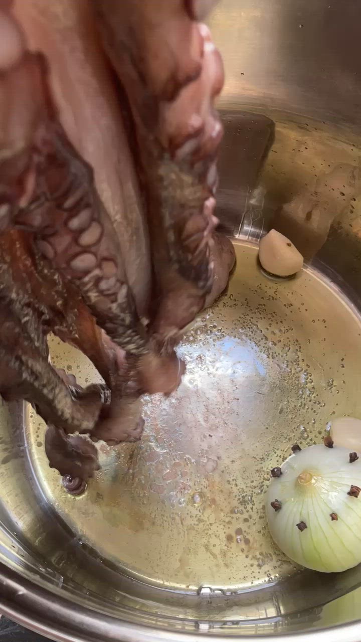 Une image de l'étape 3 de 🦑Couscous au 🦞🐙Poulpe 🇩🇿.