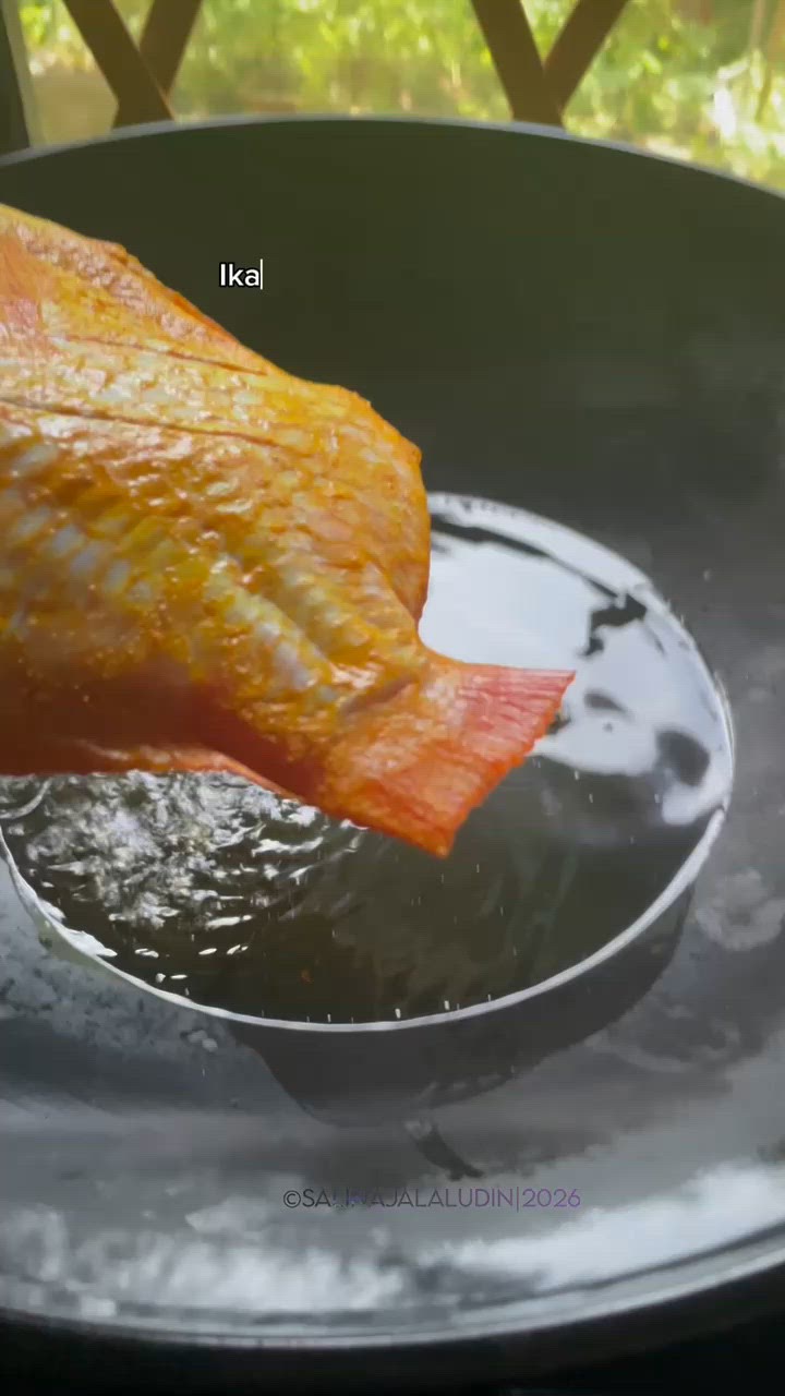 Gambar langkah 1 resipi Tilapia Merah Masak Tiga Rasa.