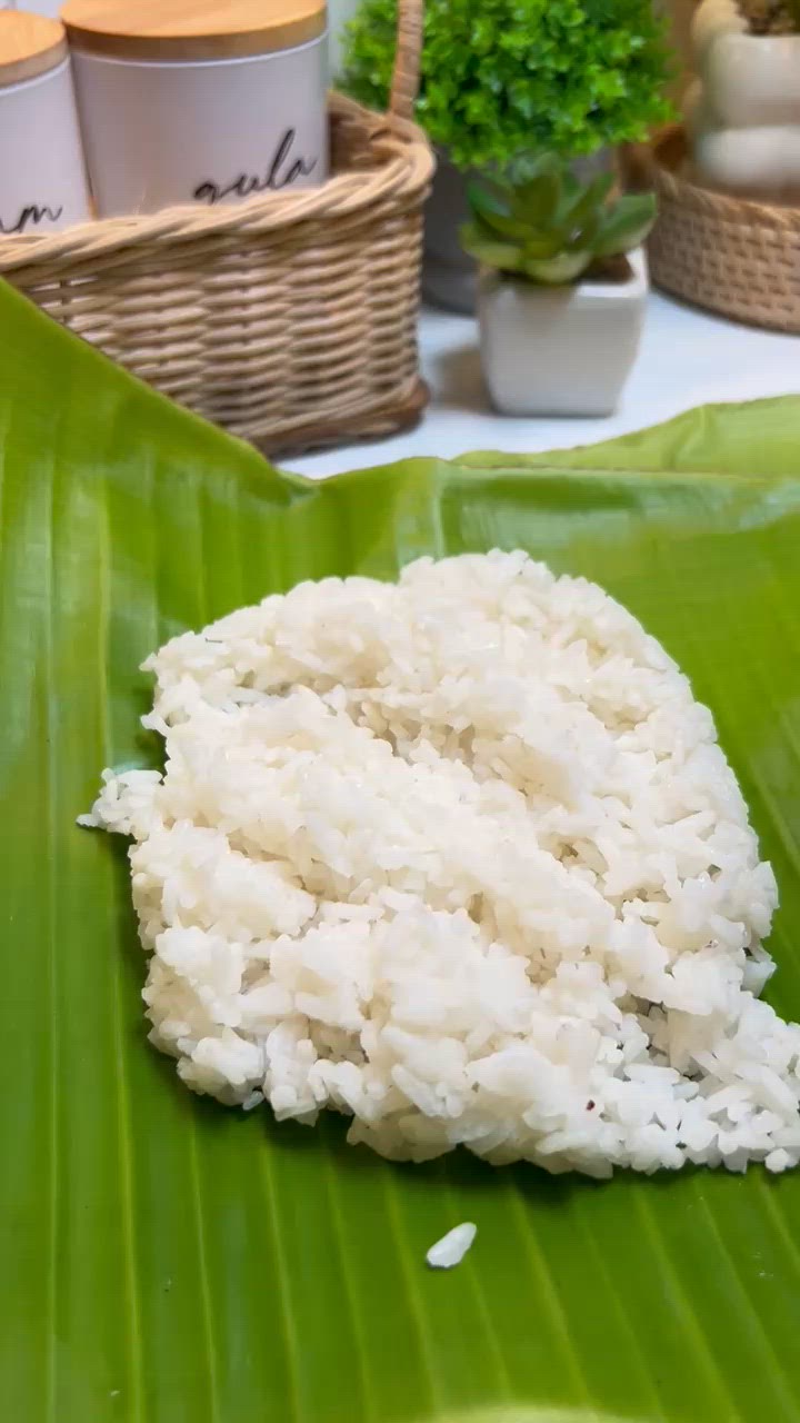 Foto langkah ke 2 dari resep Nasi Bakar Ayam Suwir Nanas.