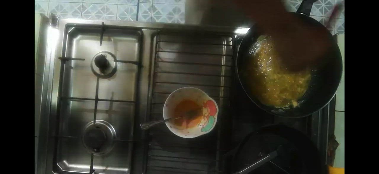 Foto langkah ke 5 dari resep Omelet Untuk Omurice.