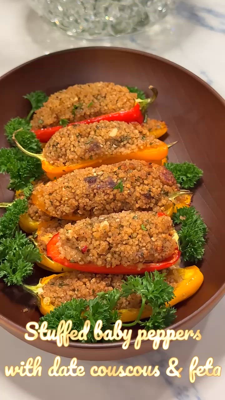 A picture of step 7 of Stuffed baby peppers with date couscous and feta.
