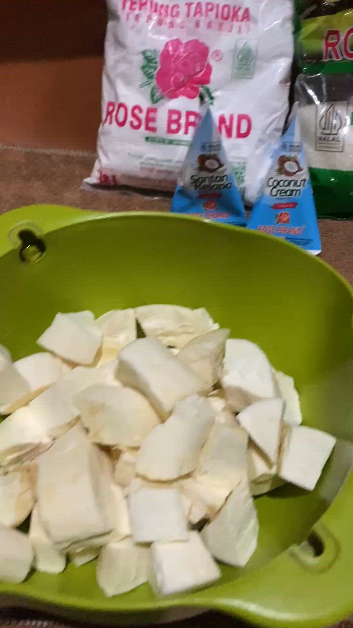 Foto langkah ke 1 dari resep Cenil Singkong.