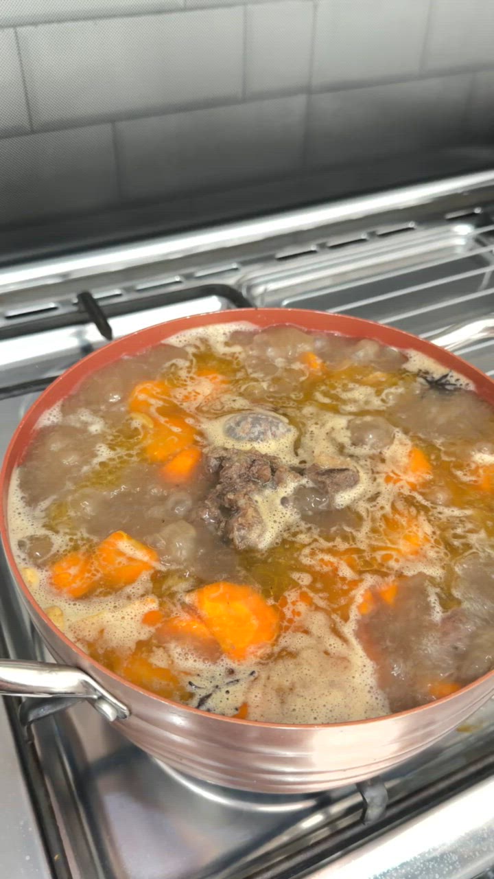 Foto langkah ke 4 dari resep Sop Tulang Leher Sapi.