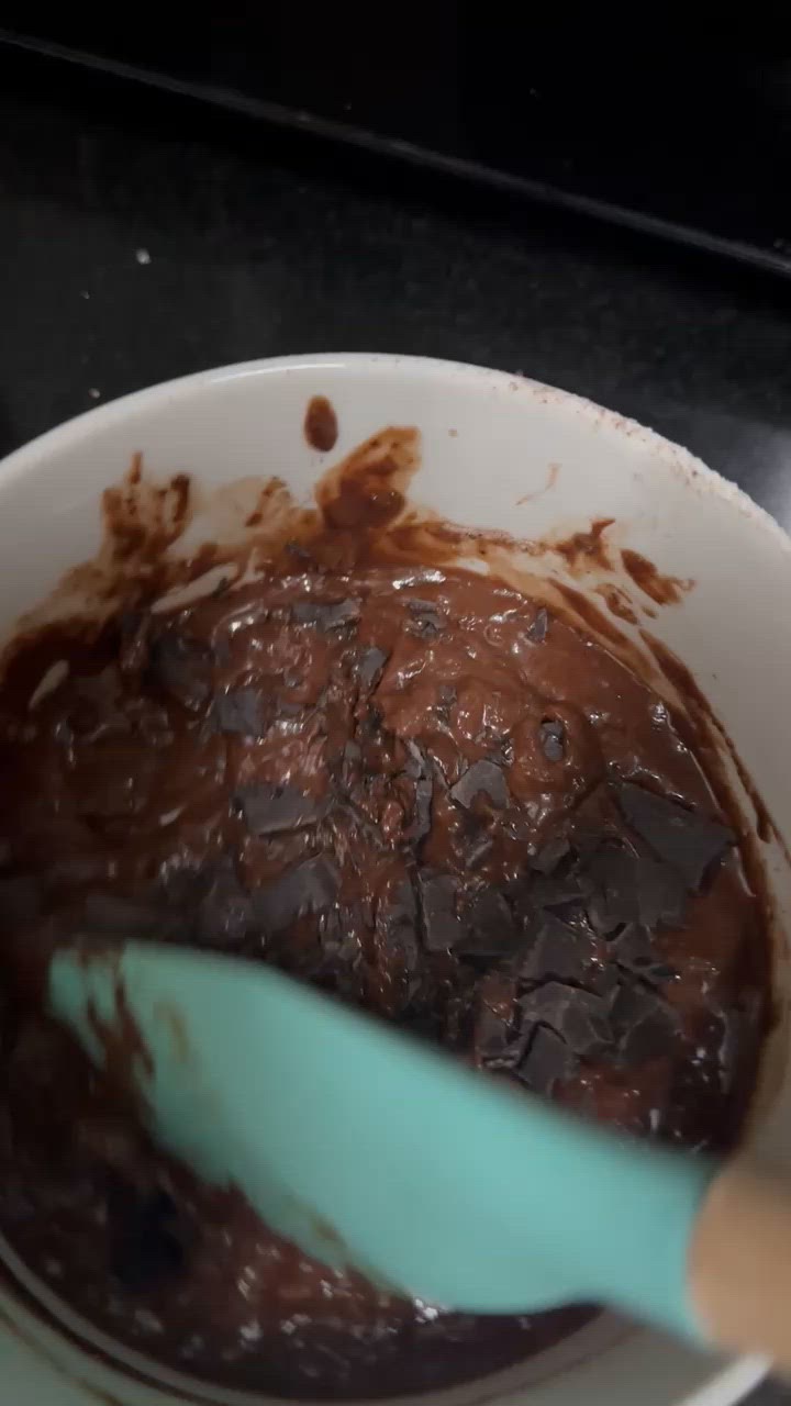 Foto langkah ke 4 dari resep Choco Muffin.