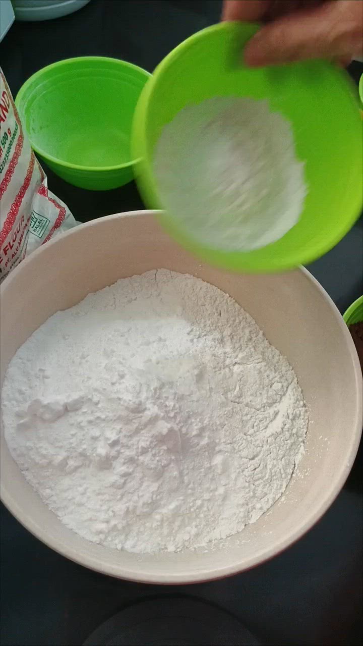 Foto langkah ke 1 dari resep Bolu Kukus Mekar Gluten Free.