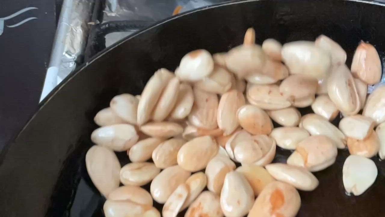 Une image de l'étape 6 de 🐝Pruneaux 🍗souris d’agneau confites🇩🇿.