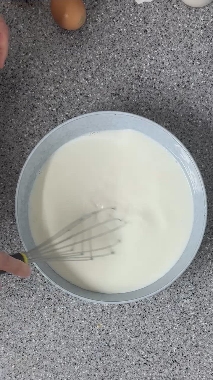 Foto del passaggio 1 della ricetta Torta al Cocco Morbida e Umida Senza Glutine