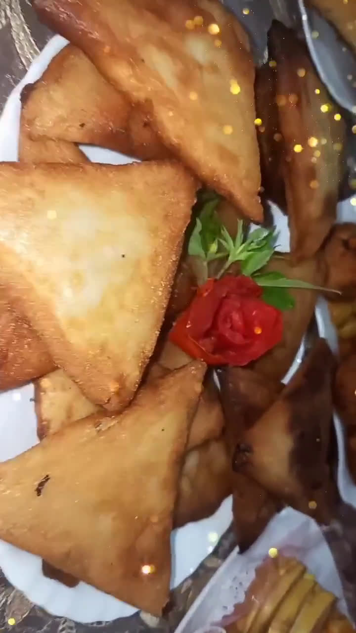 صورة لخطوة 8 من وصفة بوراك جزائري على شكل مثلاثات 🥟 🇩🇿🇩🇿🇩🇿