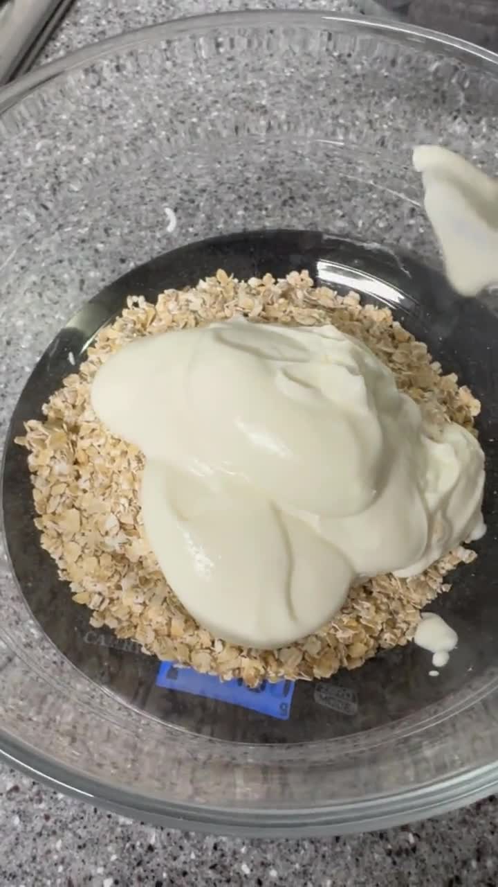 Foto del passaggio 1 della ricetta Torta d'Avena, con Noci Mele e Carote