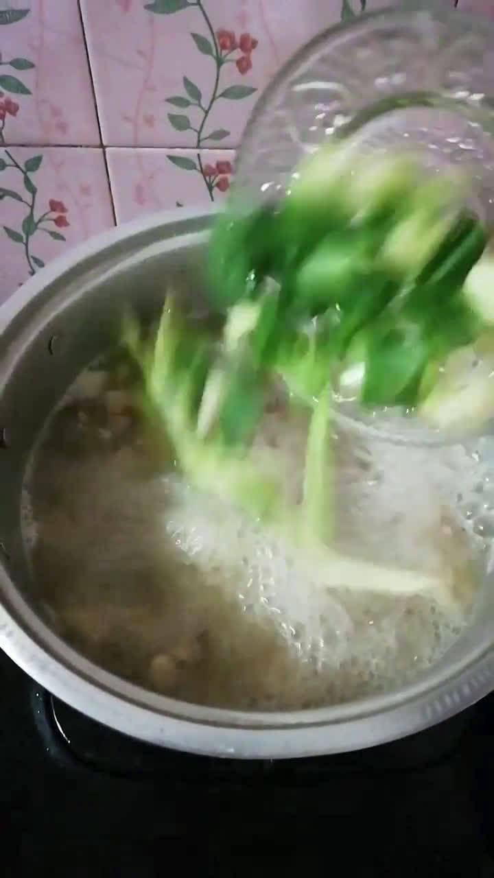Foto langkah ke 4 dari resep 694.Soto Bandung (Dengan Kentang Goreng).