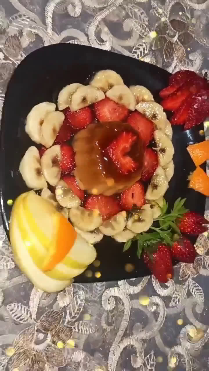 صورة لخطوة 3 من وصفة سلطة فواكه مع فلان كراميل 🍓🍌🍏🍊🍋🍮
