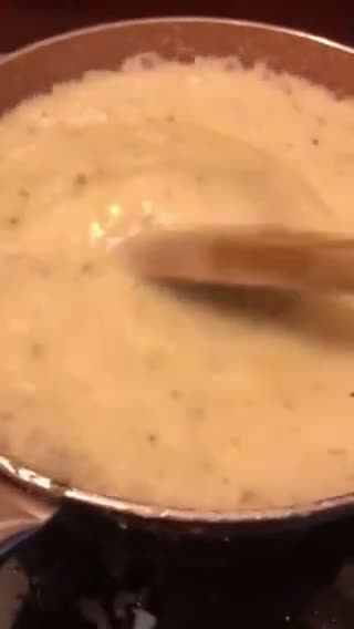 Foto del paso 1 de la receta: Pollo muy tierno con salsa de queso y orégano
