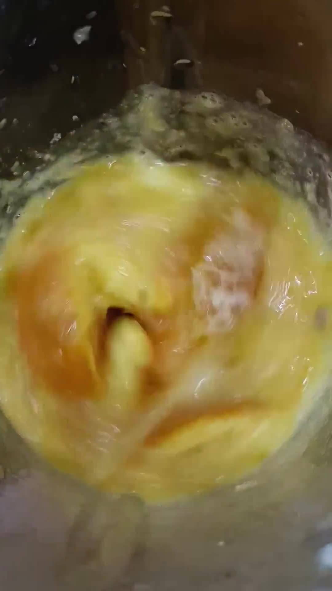 Foto langkah ke 2 dari resep Cake Jeruk Mandarin.