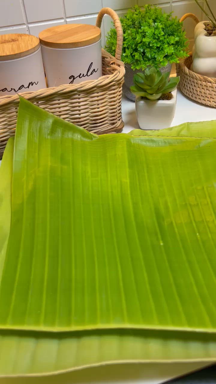 Foto langkah ke 2 dari resep Nasi Bakar Ayam Suwir Nanas.