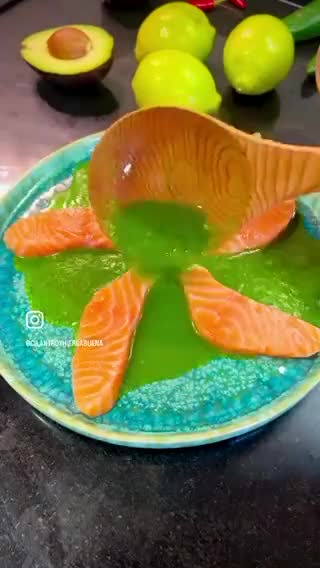 Foto del paso 3 de la receta: Salmón con Gazpacho de Jalapeños