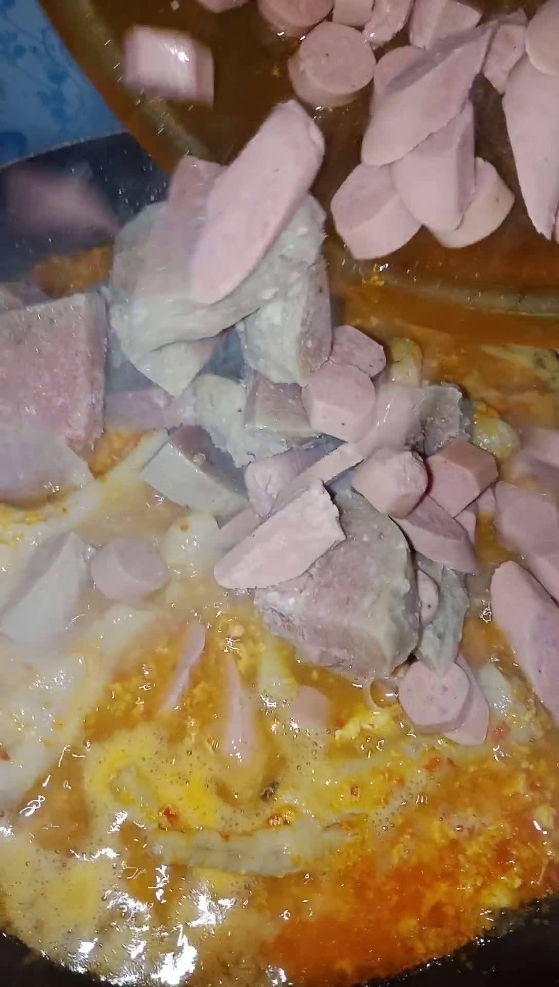 Foto langkah ke 6 dari resep Seblak Ceker Suka - Suka.