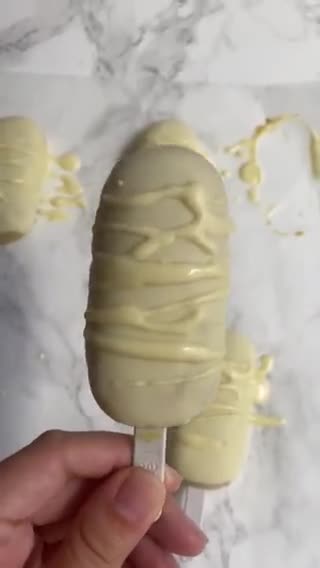Foto del paso 3 de la receta: Helados de pistacho 3 ingredientes