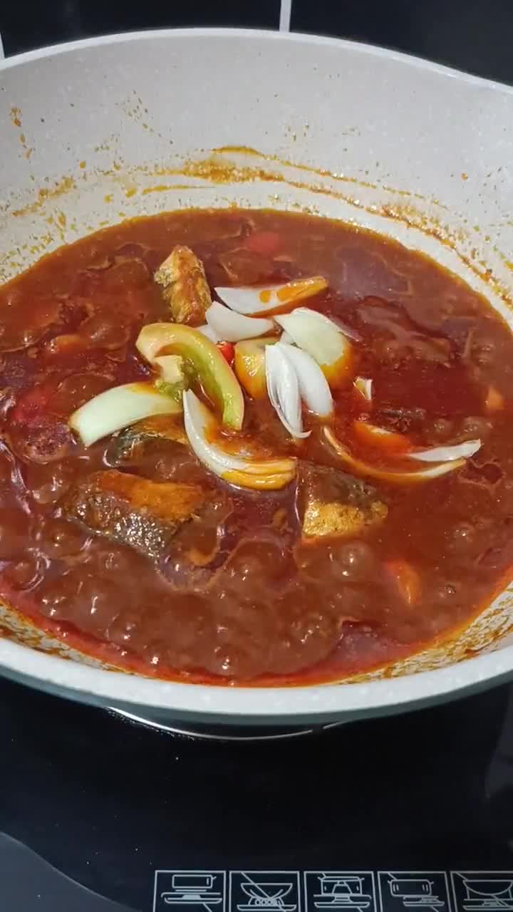 Gambar langkah 2 resipi Sardin Tumis Cili Padi.