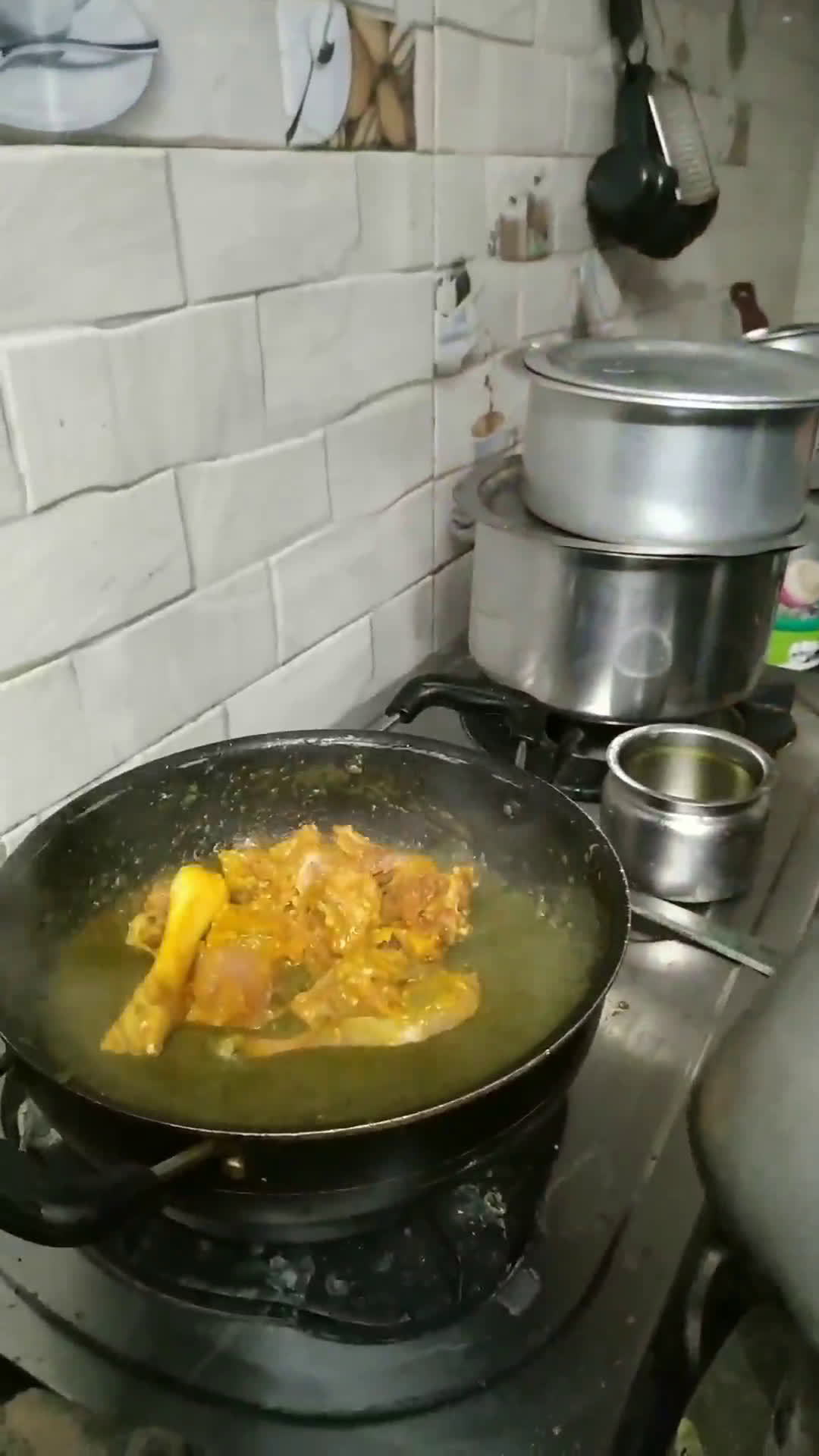 ग्रीन चिकन मसाला (green chicken masala recipe in marathi) रेसिपी स्टेप 5 फोटो 