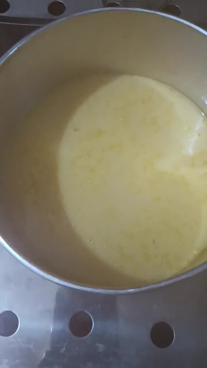 Foto langkah ke 4 dari resep Kue lapis Susu.