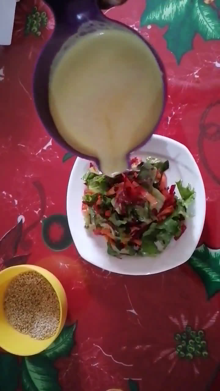 Foto del paso 11 de la receta: Ensalada de espinacas y betabel con aderezo de naranja 🍊