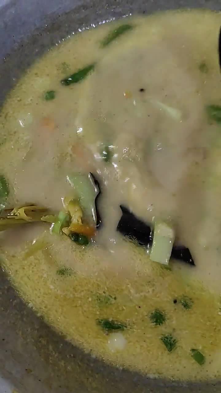 Foto langkah ke 4 dari resep Mie Gomak kuah.