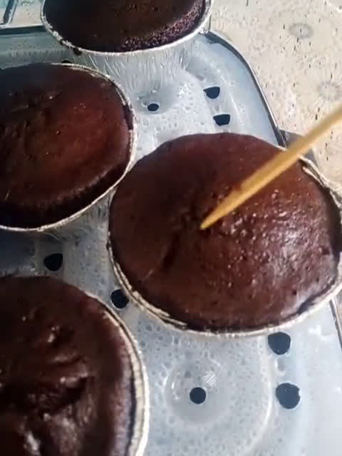 Gambar langkah 5 resipi Kek chocolate moist by ummi rizqi.