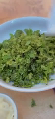 صورة لخطوة 1 من وصفة دجاج محشي بالسبانخ