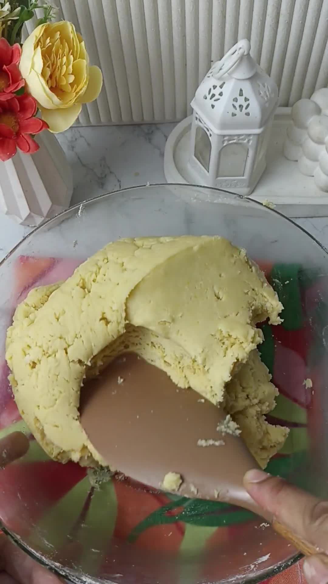Foto langkah ke 2 dari resep Palm Cheese Cookies.
