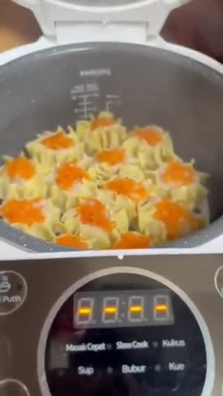 Foto langkah ke 7 dari resep Dimsum Ayam Udang (dengan magic com).
