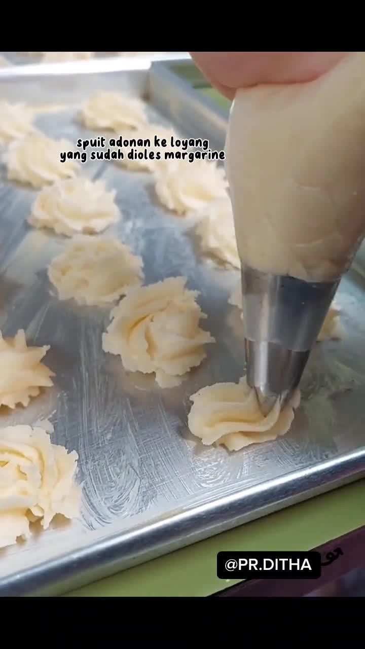 Foto langkah ke 5 dari resep 74. Sagu Keju.