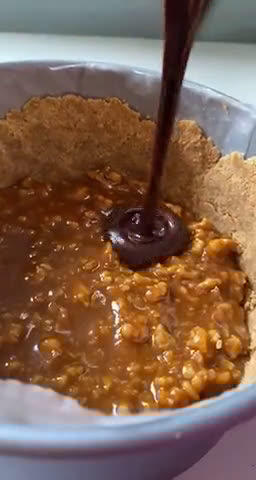 صورة لخطوة 3 من وصفة حلى الغاناش والتوفي 🍫😋
