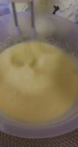 صورة لخطوة 1 من وصفة كيكة السينابون ناجحة مئة بالمئة والطعم خيالي 🤤