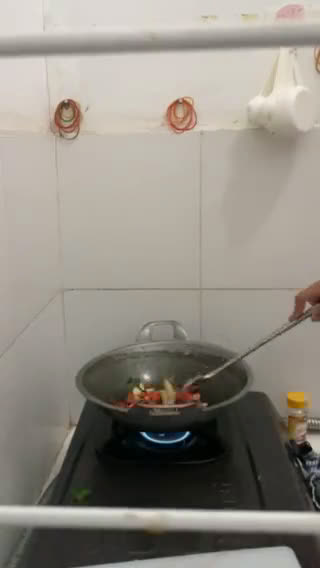Foto langkah ke 2 dari resep Ikan kembung asam pedas.